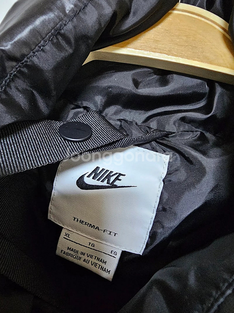 나이키써마핏시티패딩--1